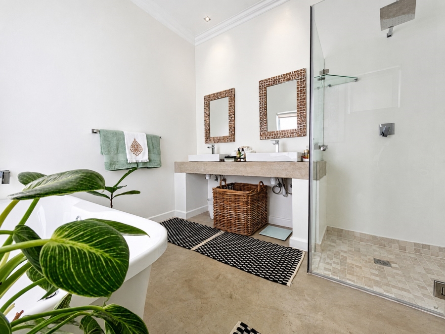 4 Bedroom Property for Sale in Marina Martinique Eastern Cape